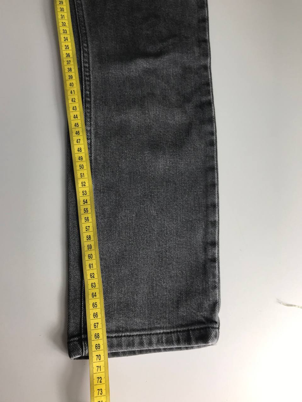 Джинсы Calista серого оттенка, визуально на 44 размер