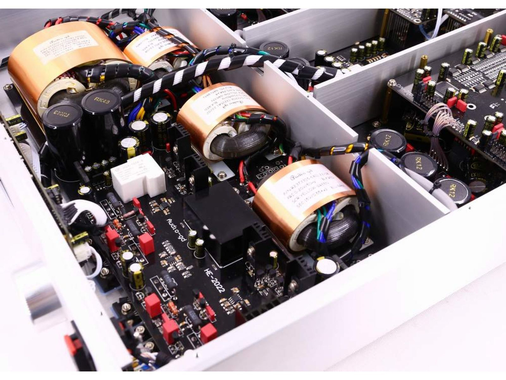 Цифро-аналоговый преобразователь Audio-GD R-27 RE