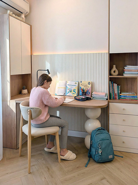 Мебель для комнаты девочки по дизайн-проекту