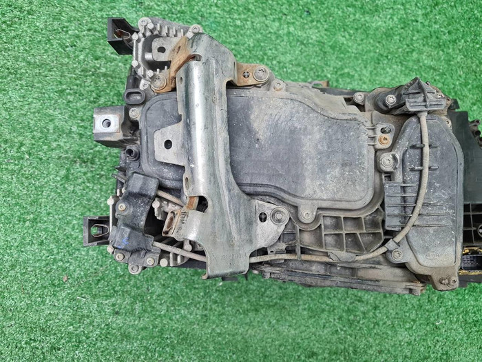 Фара левая Scania R-Series (2016-н.в.) галоген