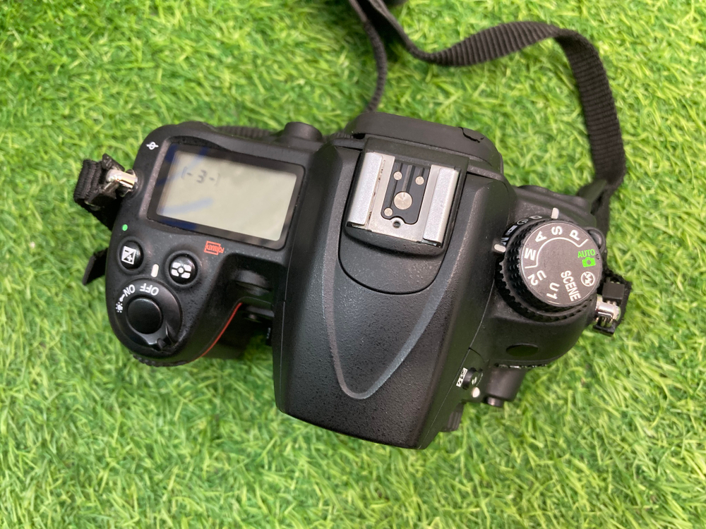 Nikon D7000 26.000 кадров