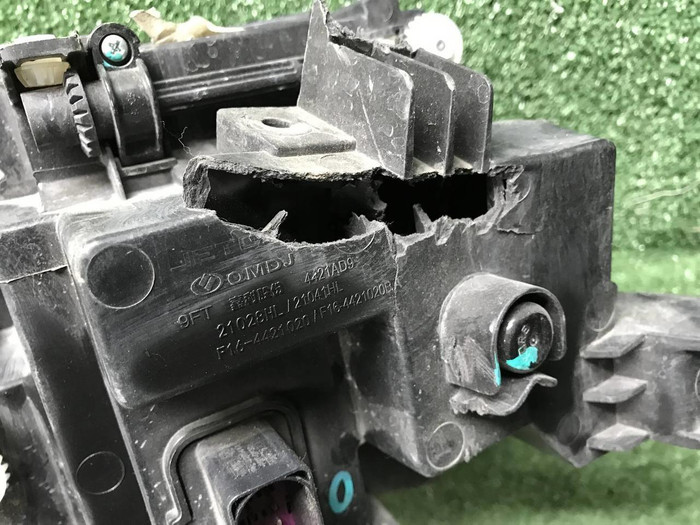 Битая Фара правая Jetour Dashing (2022-н.в.) LED