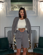 шорты в сером цвете