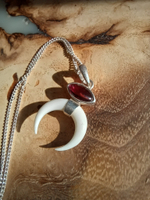 Подвеска ЛУННИЦА,  гранат/слоновая кость/ серебро