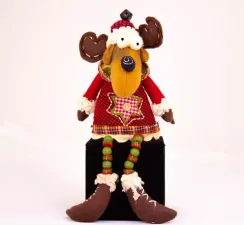 Новогоднее украшение "Лось" в красном висячие ноги, войлок h-35 см. (ADA1338007A)