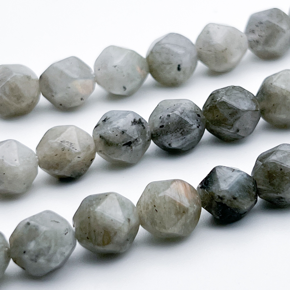 Бусины Лабрадор крупной огранки, размер около 10 мм, цена за 18 шт (1/2 нити)