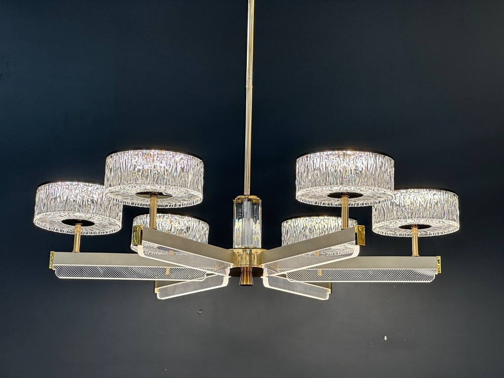 Люстра потолочная светодиодная на штанге Lanbos, 6 LED ламп, 70 Вт, золотая