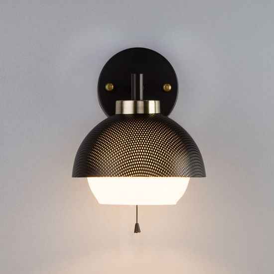 70106/1 / настенный светильник / черный