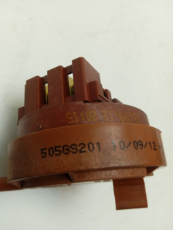 ZWS2101 кт9 Прессостат для стиральных машин Zanussi Electrolux 520011602 б/у