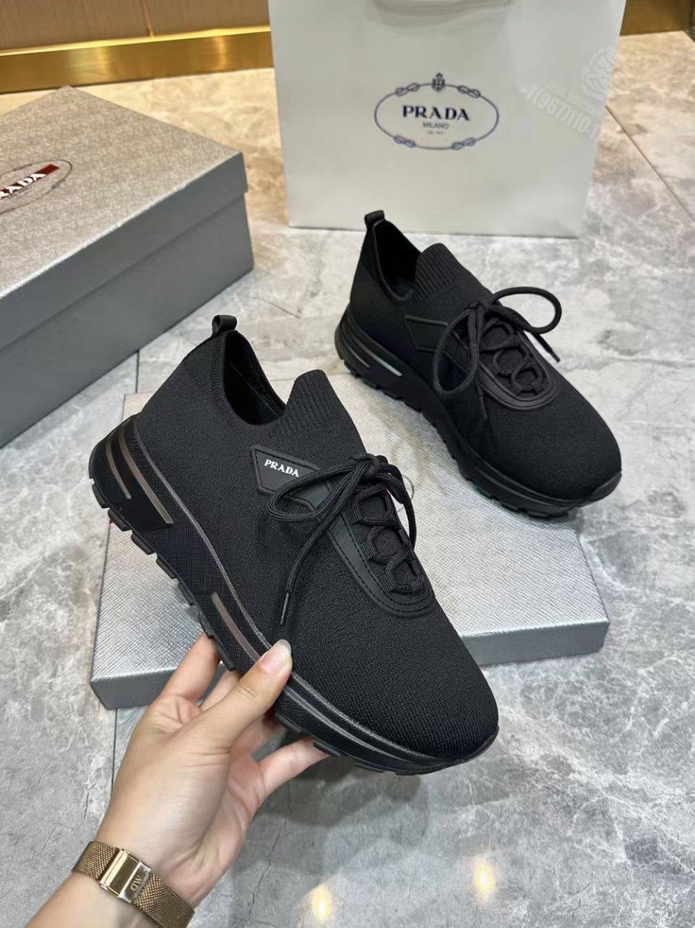 Кроссовки Prada