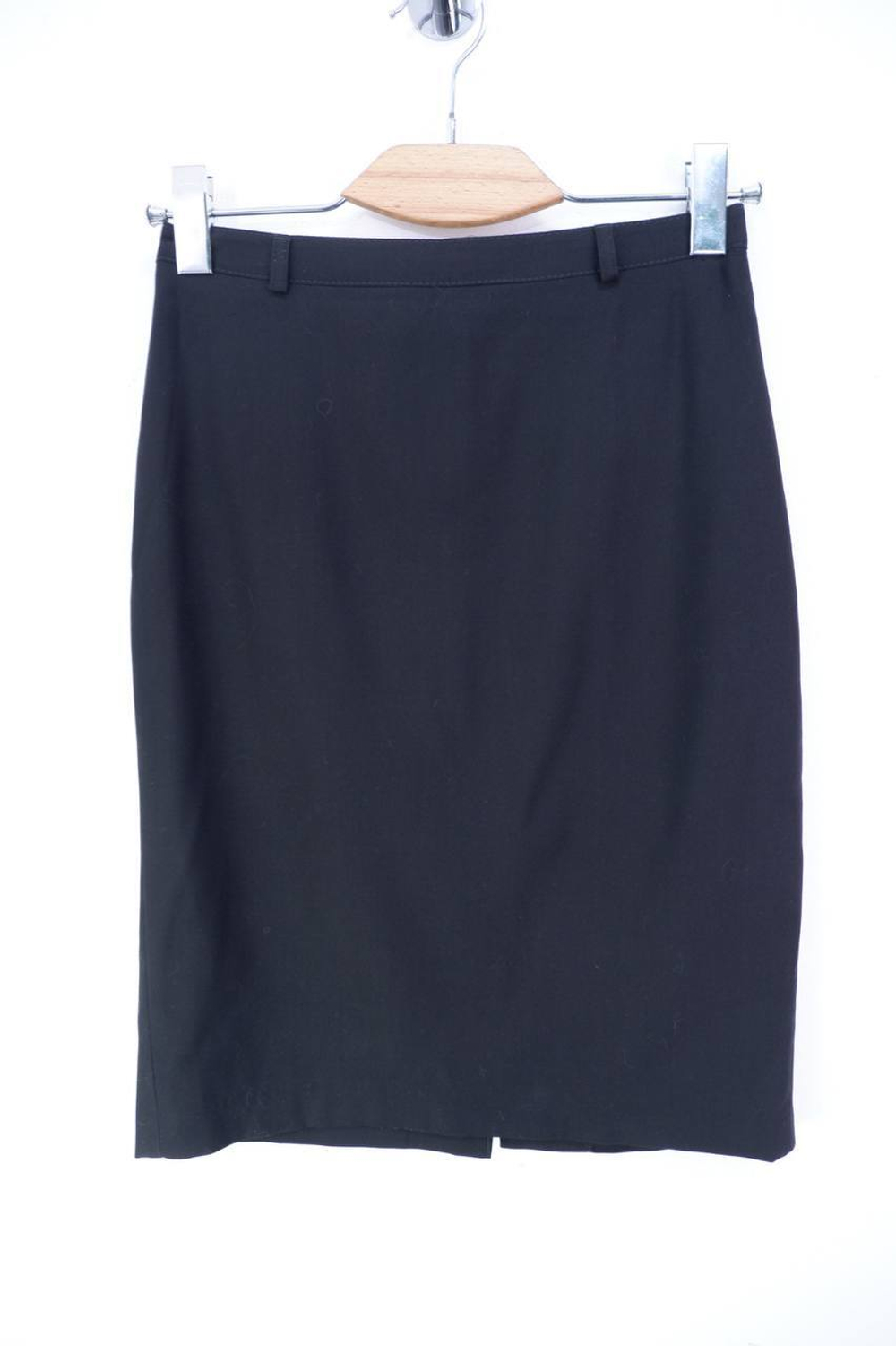 Юбка DressCode в деловом стиле, визуально 40 размер