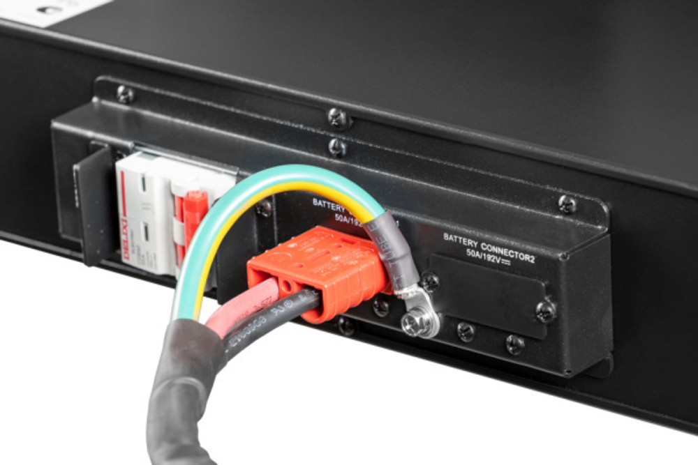 Источник бесперебойного питания Systeme Electric SRVSE6KRTXLI4U