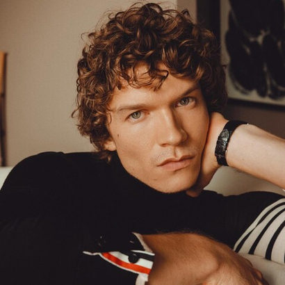 Карты / Connor Storrie