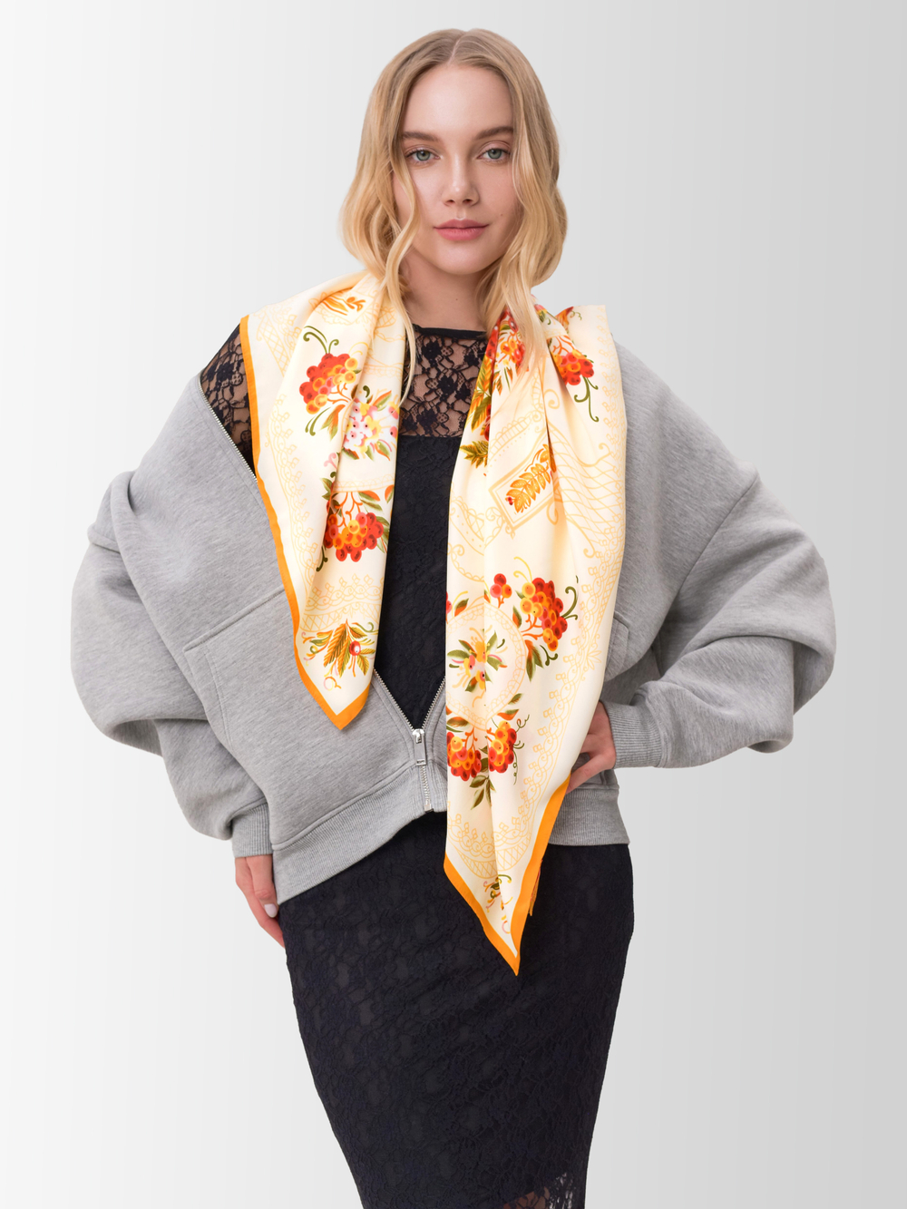 Платок «Тагильский поднос»