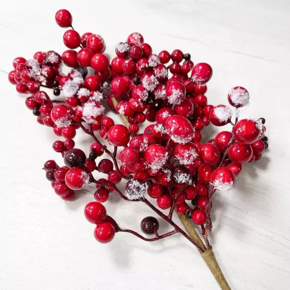 Ветвь заснеженная из красно-бордовых ягод 55 см., Christmas DeLuxe (87346)