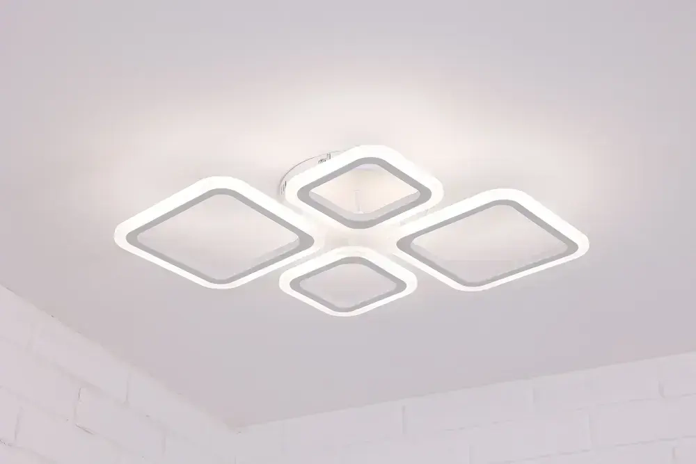 Люстра потолочная, светильник потолочный,Quedo-2+2 F, цвет белый, мощность: 72W. С Пультом в комплекте. Площадь освещения до 18м2. Люстра светодиодная