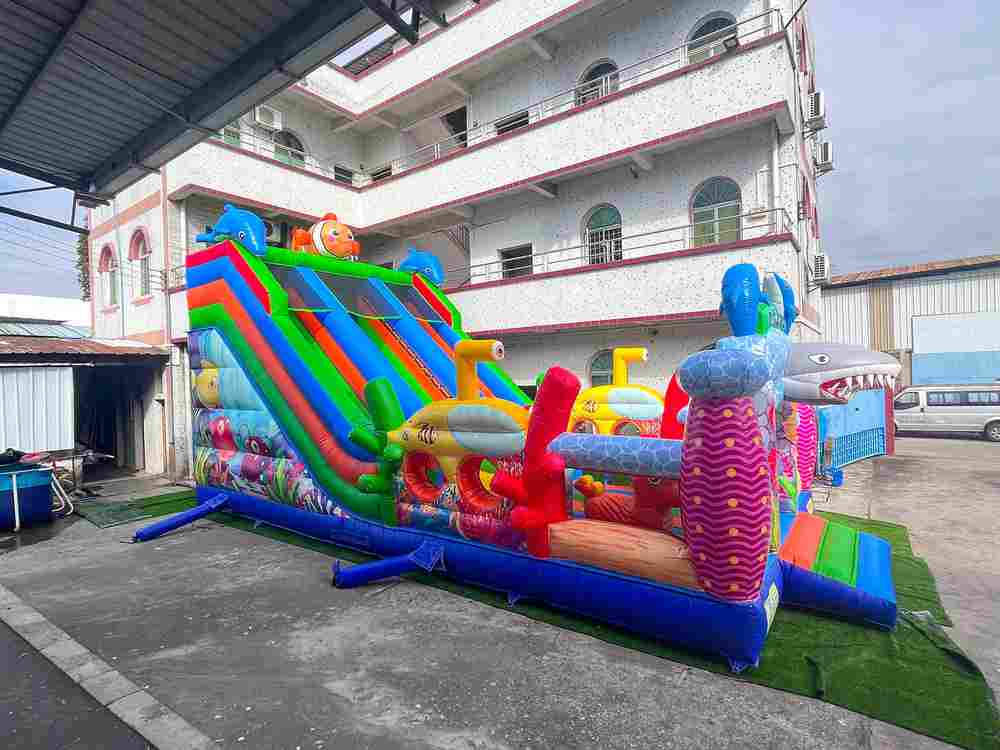 Коммерческий надувной батут «Океания» 10*5*6 м