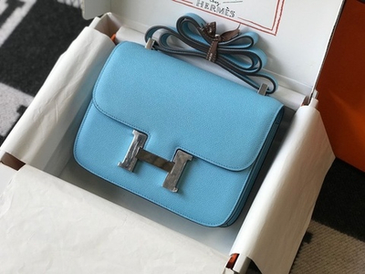 Hermes Constance 18/ 24