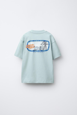 ZARA ФУТБОЛКА ИЗ ТКАНИ С ПРИНТОМ, ЦВЕТ МОРСКОЙ ВОЛНЫ