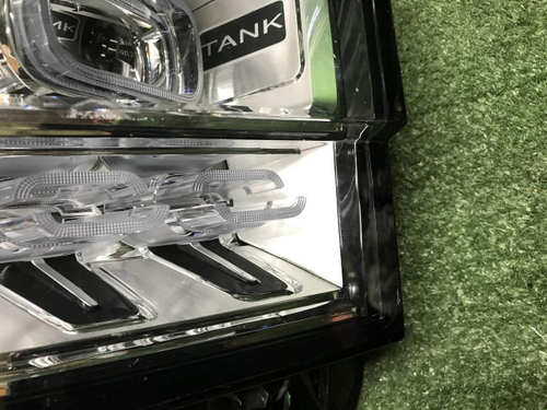 Битая Фара правая Tank 500 (2021-н.в.) LED