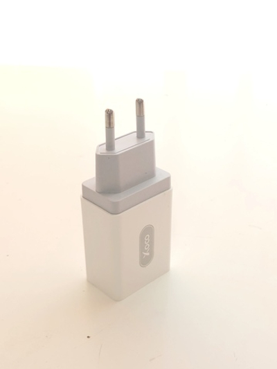 Сетевой USB адаптер (вилка)  Denmen 2.1 А