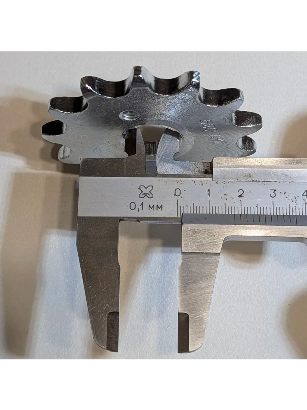 t- Звезда ведущая для мотоцикла эндуро (520-13) 20мм