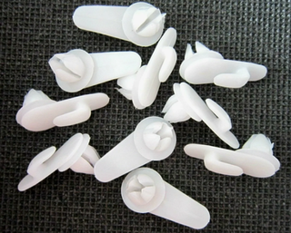 Клипса обшивки двери 2101-06- 6102053 белая (уп100шт) 130