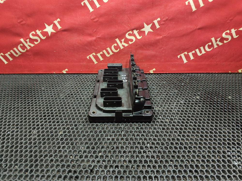 Блок управления шасси задний 2020г.