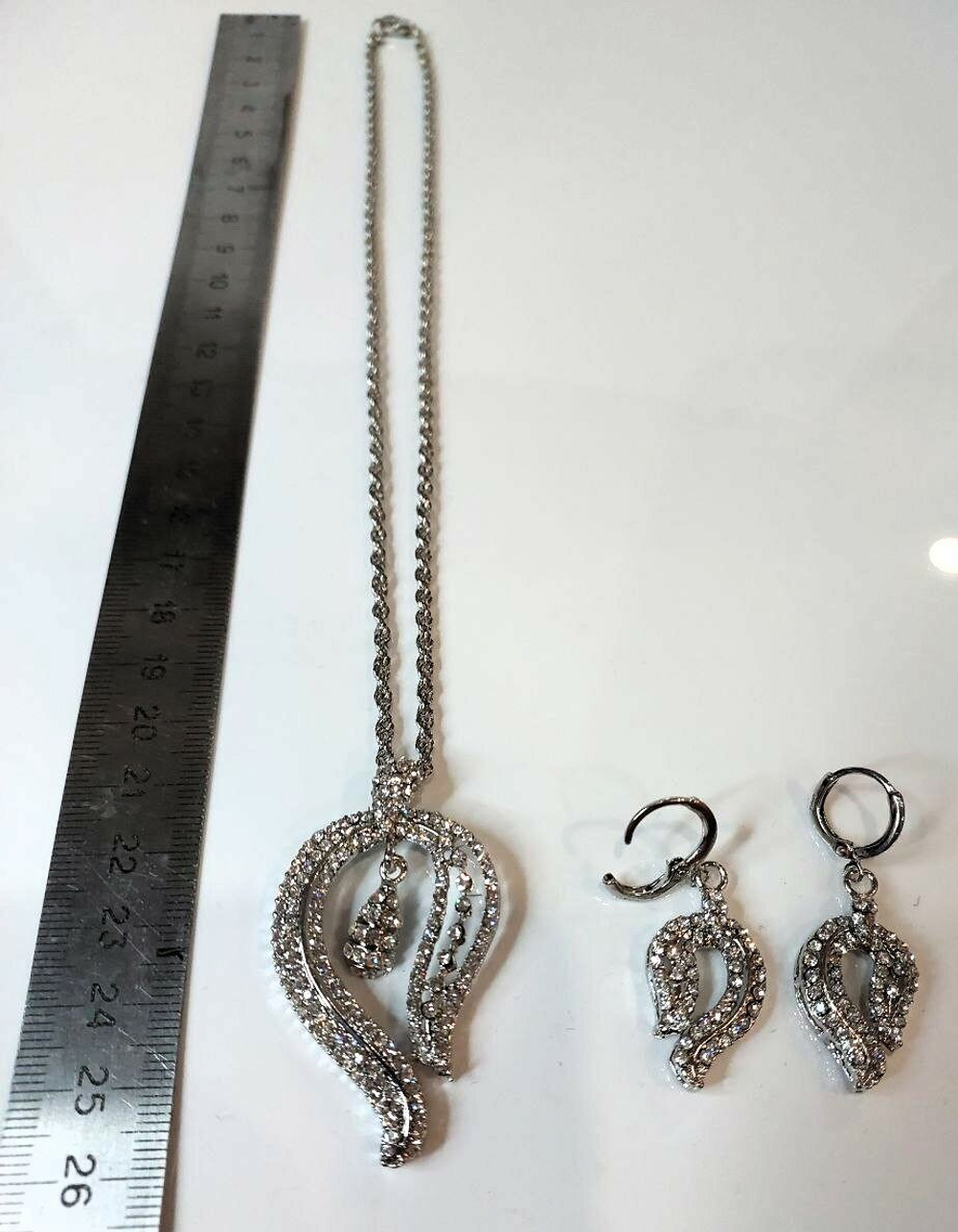 Серьги и колье.  Комплект бижутерии женский. Набор, комплект  " Алмазный тюльпан"