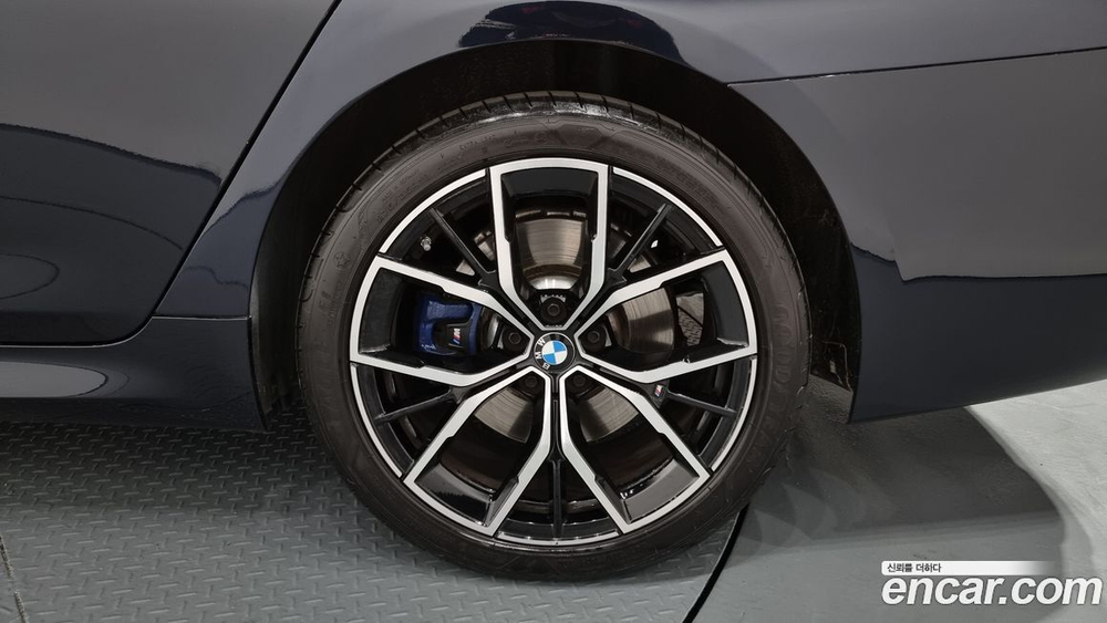 BMW 5 Series (G30) 530e M Sports (12.2020)