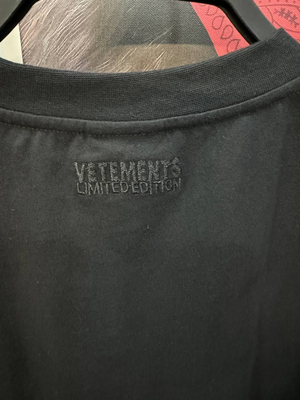 Футболка Vetements