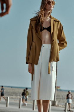 ZARA ТРЕНЧ ИЗ ЛЬНА С РЕМНЕМ, ЦВЕТ ОЛИВКОВОГО МАСЛА