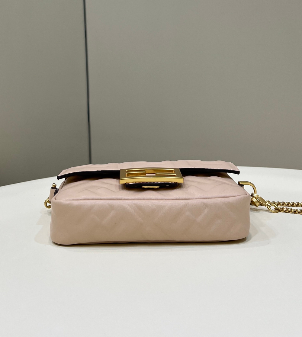 Fendi Baguette 19 cm