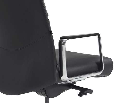 Кресло Newman A2415 Черный