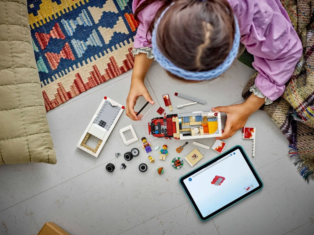 Конструктор LEGO City 60454 Туристический фургон для отдыха и приключений