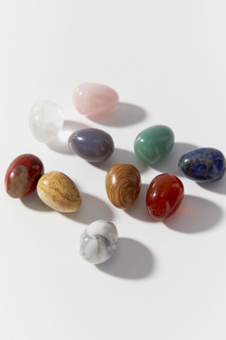 Яйцо из натурального камня маленькое