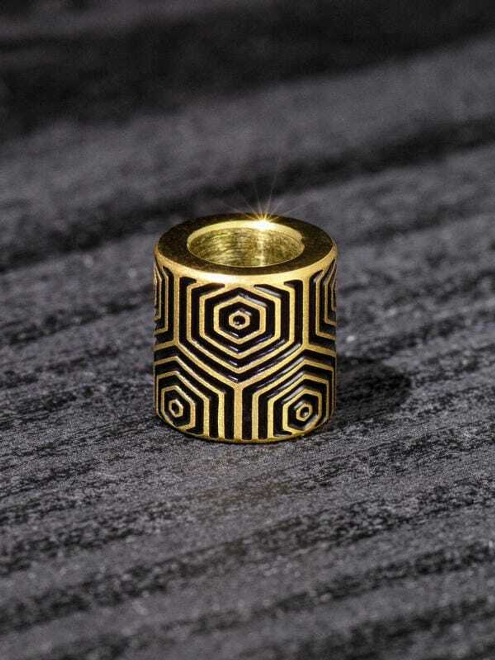 Бусины цветные «Соты» из нержавеющей стали с лазерной гравировкой