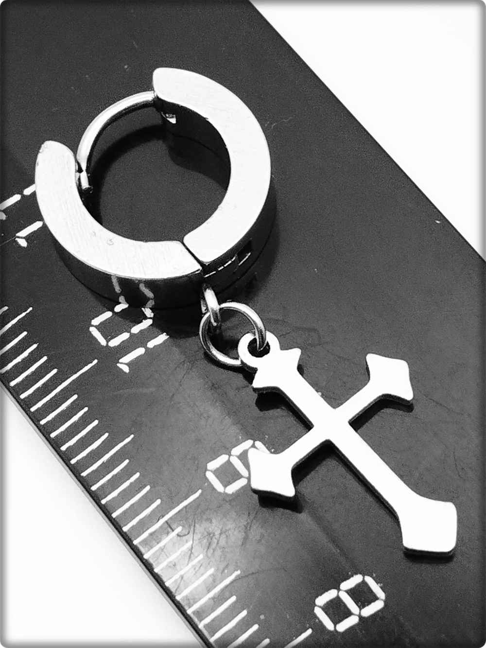 Серьга (1шт) "Крест" для пирсинга ушей. Сталь 316L