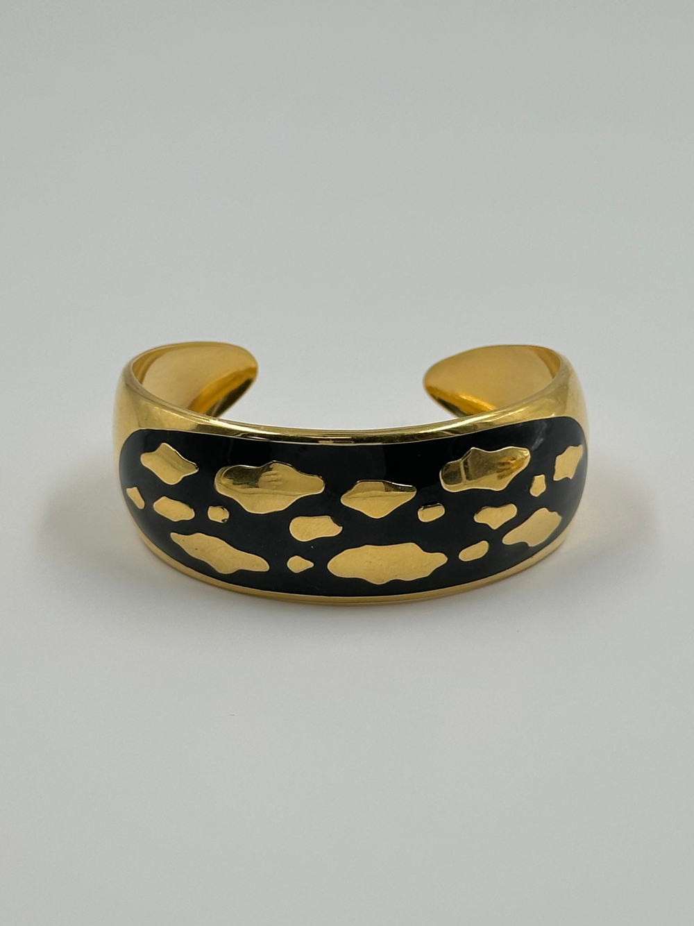 Браслет с чёрной эмалью