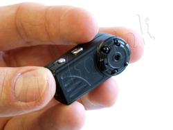 Ambertek QQ6 миникамера