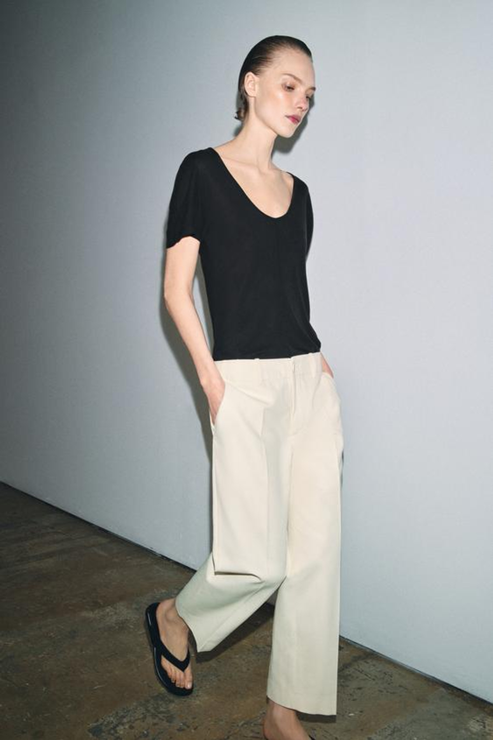 ZARA УКОРОЧЕННЫЕ БРЮКИ — ZW COLLECTION, ЭКРЮ