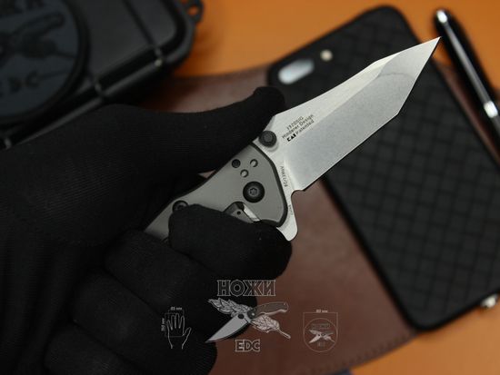 Складной нож Коллекционный Kershaw Shield (SIG SAUER) 3920SIG c клинком из стали 8Cr13MoV, рукоять Stainless Steel