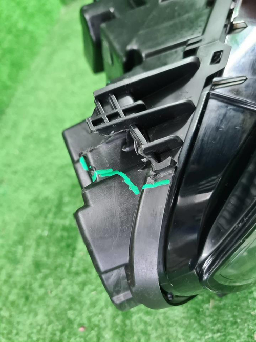 Битая Фара правая Geely Tugella (2019-н.в.) LED