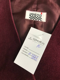 Жилетка Avanti модного оттенка, маркировка S, визуально на 44/46 размер