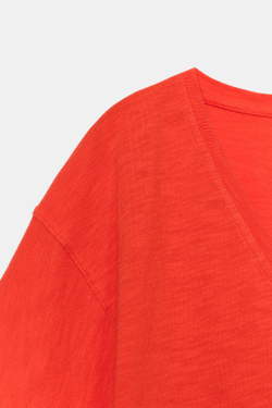 ZARA ФУТБОЛКА С V-ОБРАЗНЫМ ВЫРЕЗОМ, КОРАЛЛОВЫЙ