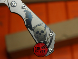 Нож Strider PT Titanium Skull - гравировка череп