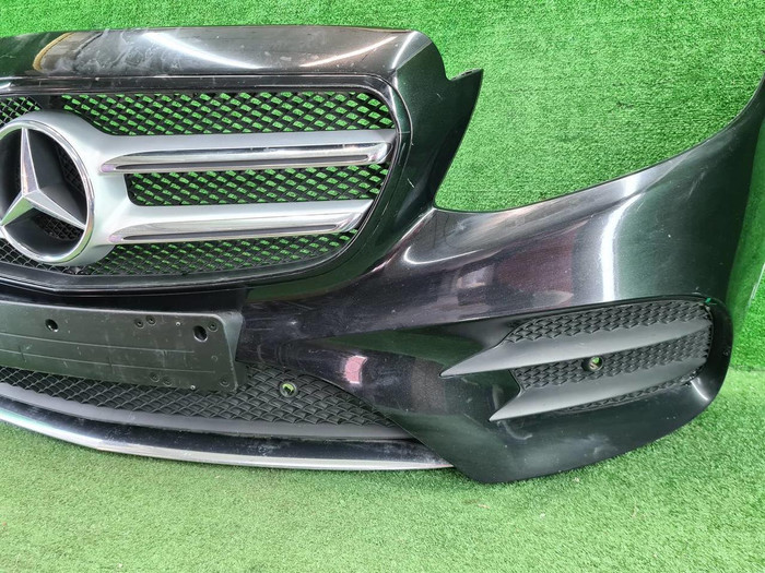 Бампер передний Mercedes E W213 16-21 AMG В сборе