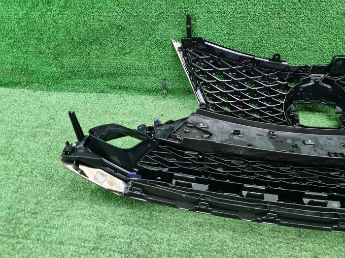 Решетка радиатора Lexus RC (2018-н.в.) F-sport