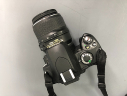 Nikon D40X Kit 18-55mm 1.600 кадров