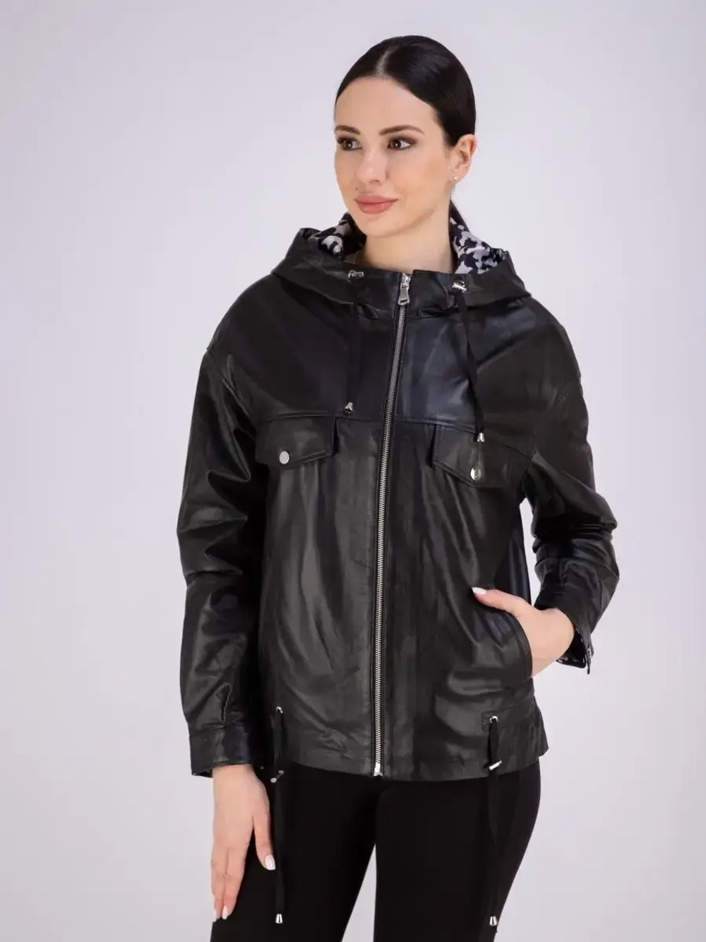 Куртка женская из натуральной кожи с капюшоном Турция